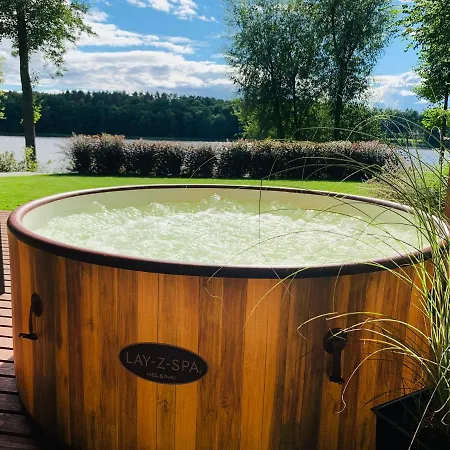 Nateria Nad Jeziorem * Naterki