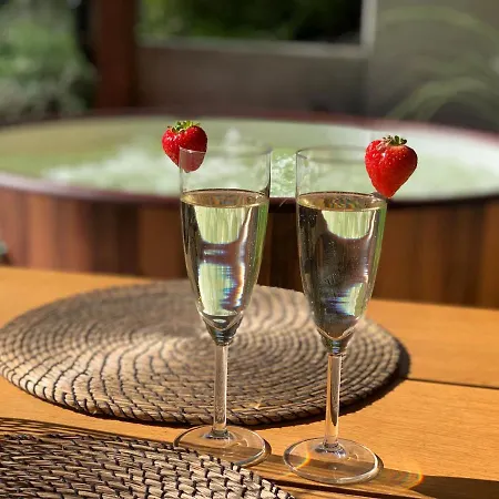 Nateria Nad Jeziorem * Naterki